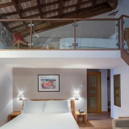 99 Cannelle 3* LʼAquila