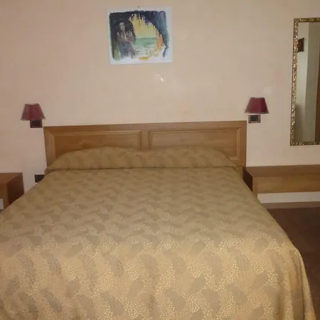 99 Cannelle Hotel LʼAquila