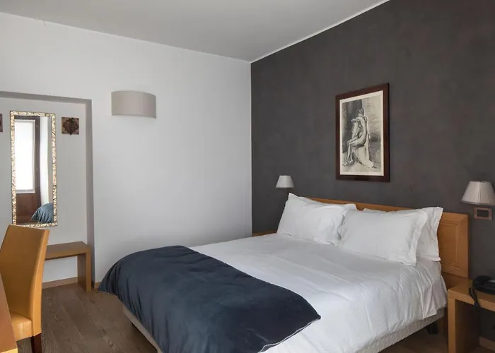 Hotel 99 Cannelle LʼAquila