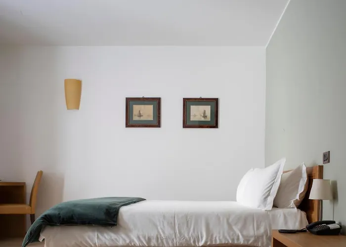 99 Cannelle Hotel LʼAquila