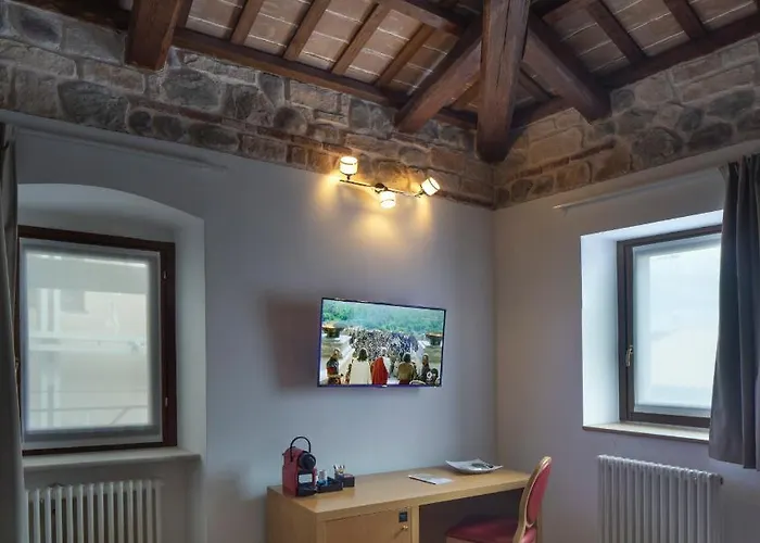 99 Cannelle Hotel LʼAquila