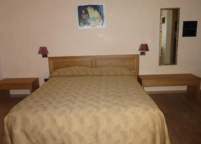 99 Cannelle Hotel LʼAquila