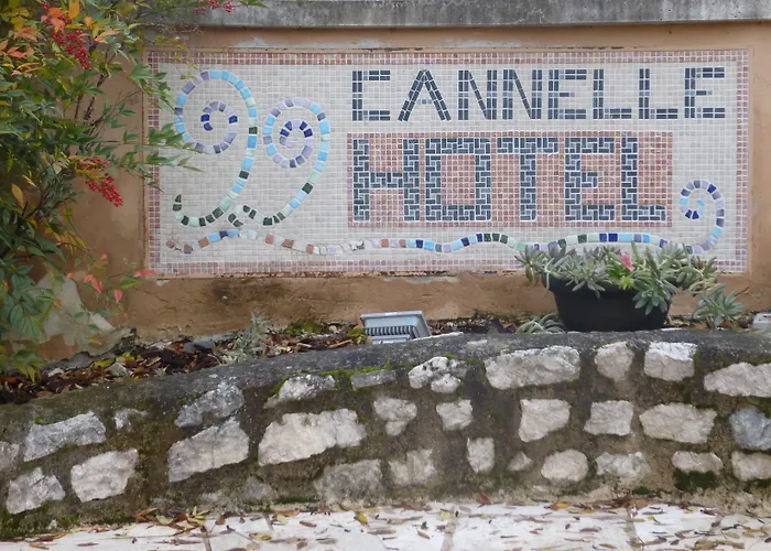 Hotel 99 Cannelle LʼAquila